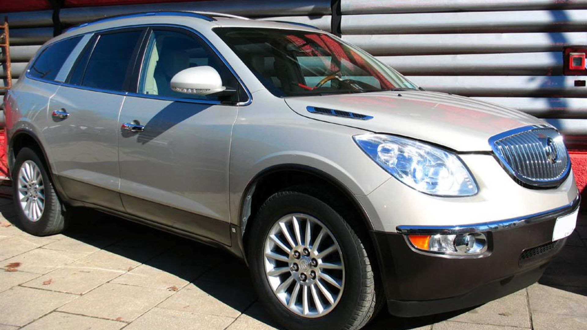 6. Buick Enclave 2008