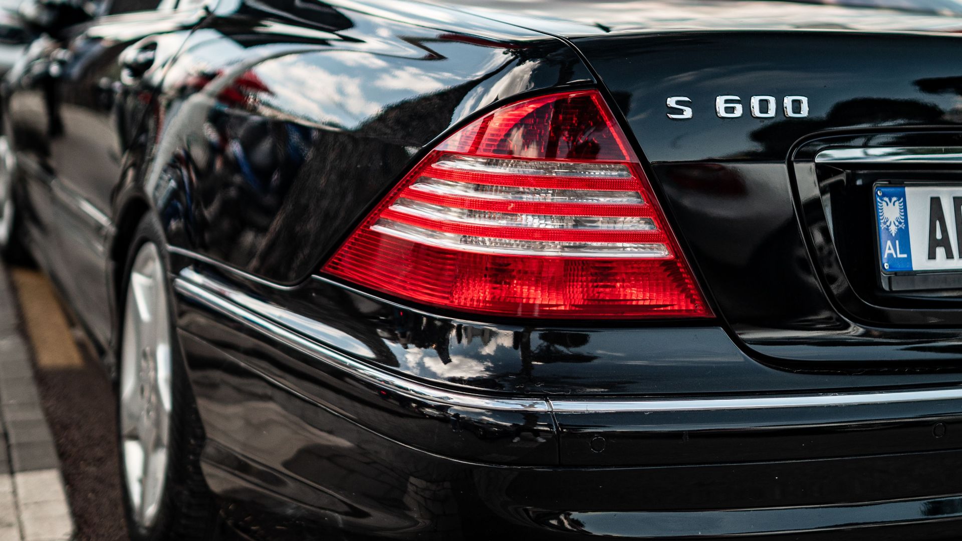 6. Mercedes-Benz Classe S W220