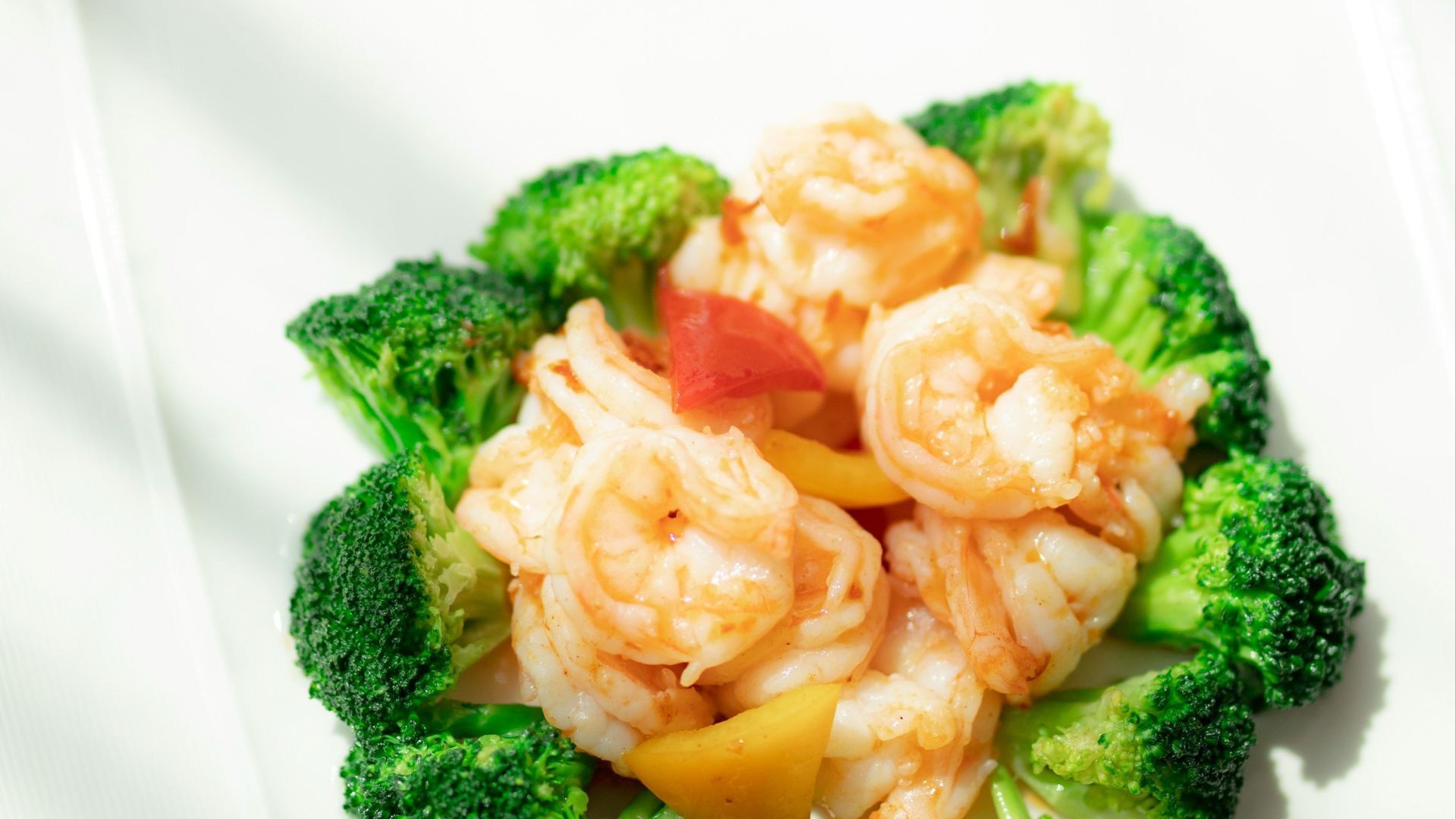 10. Crevettes à la vapeur et brocolis
