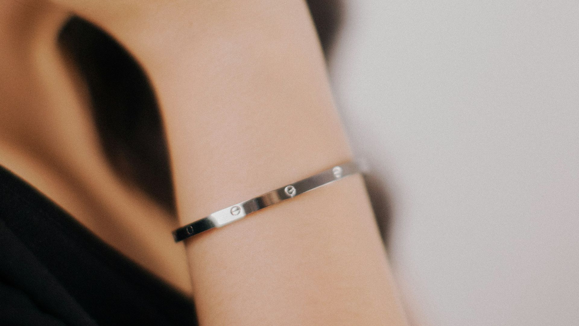 14. Bracelets à boucle