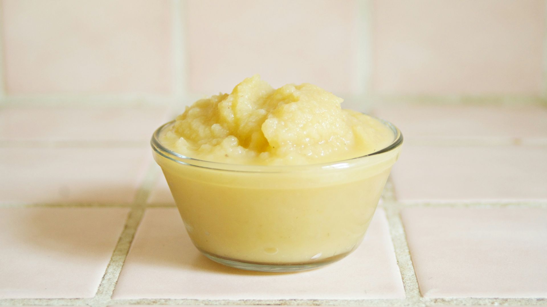 11. Petits pots de compote de pommes