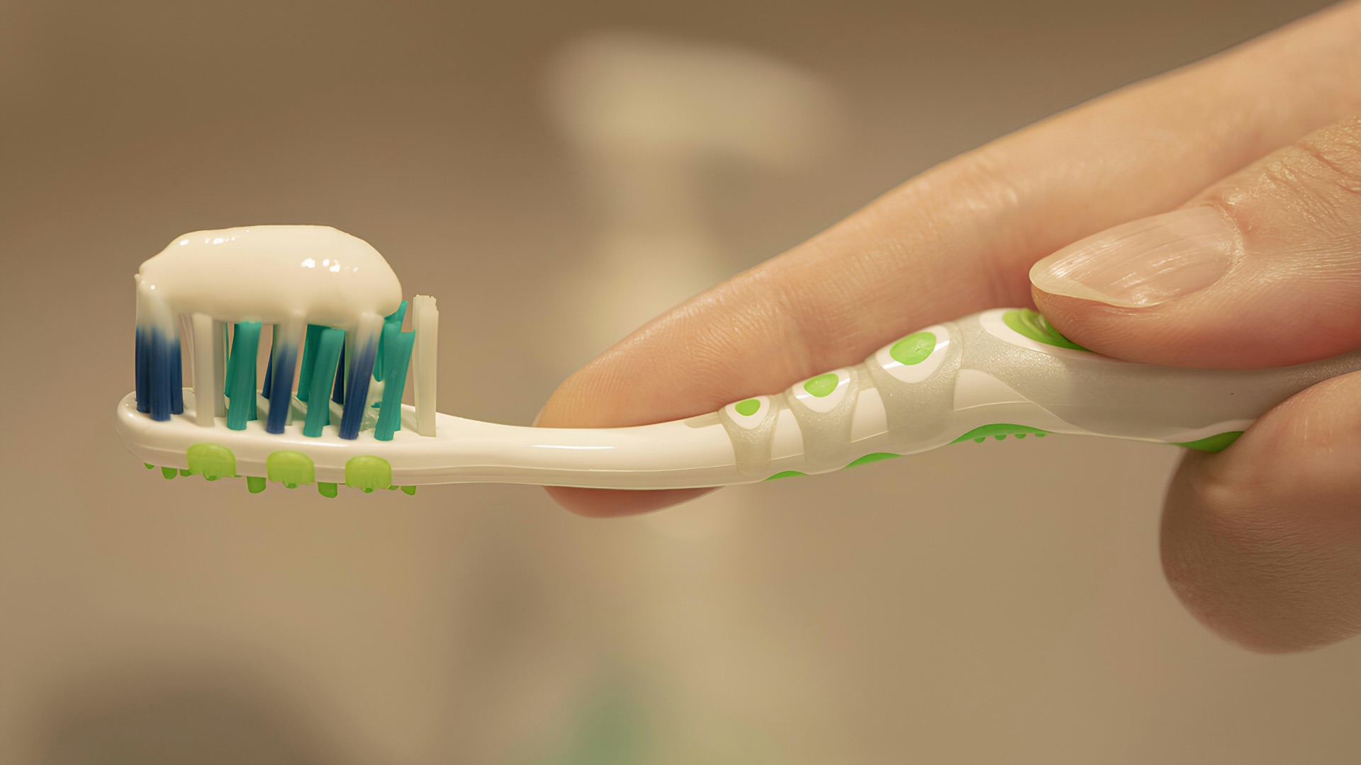 6. Utiliser une brosse à dents inadaptée