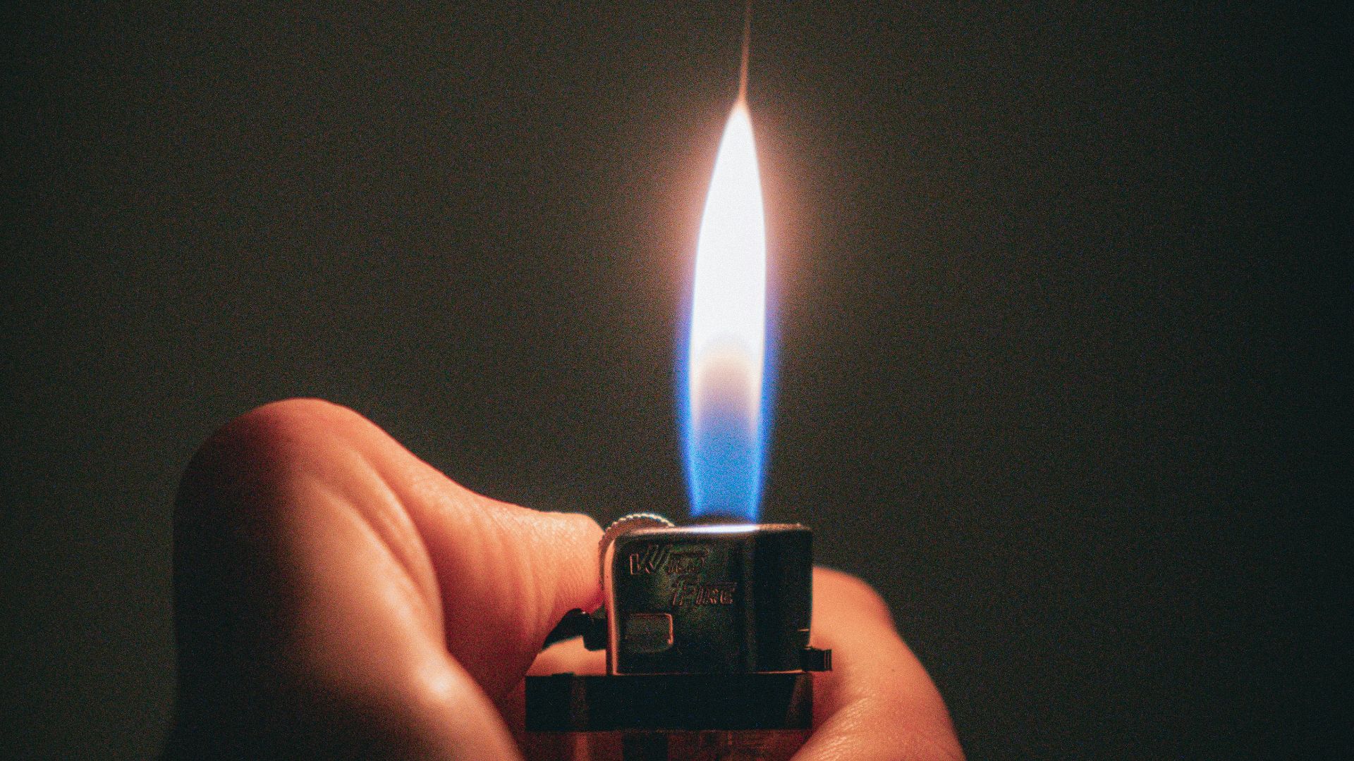 15. Sensation de brûlure ou d'engourdissement dans les mains