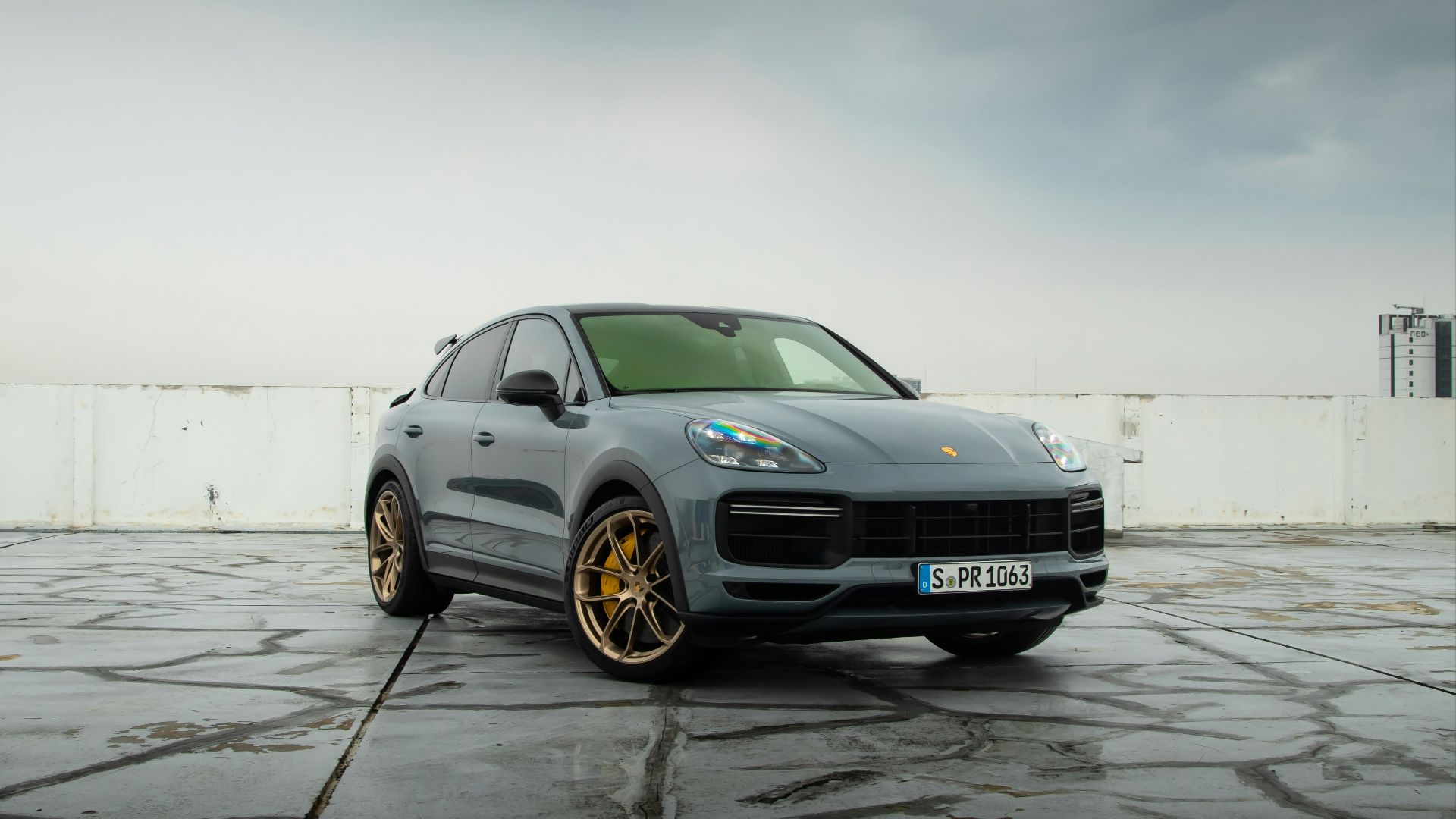 18. Porsche Cayenne