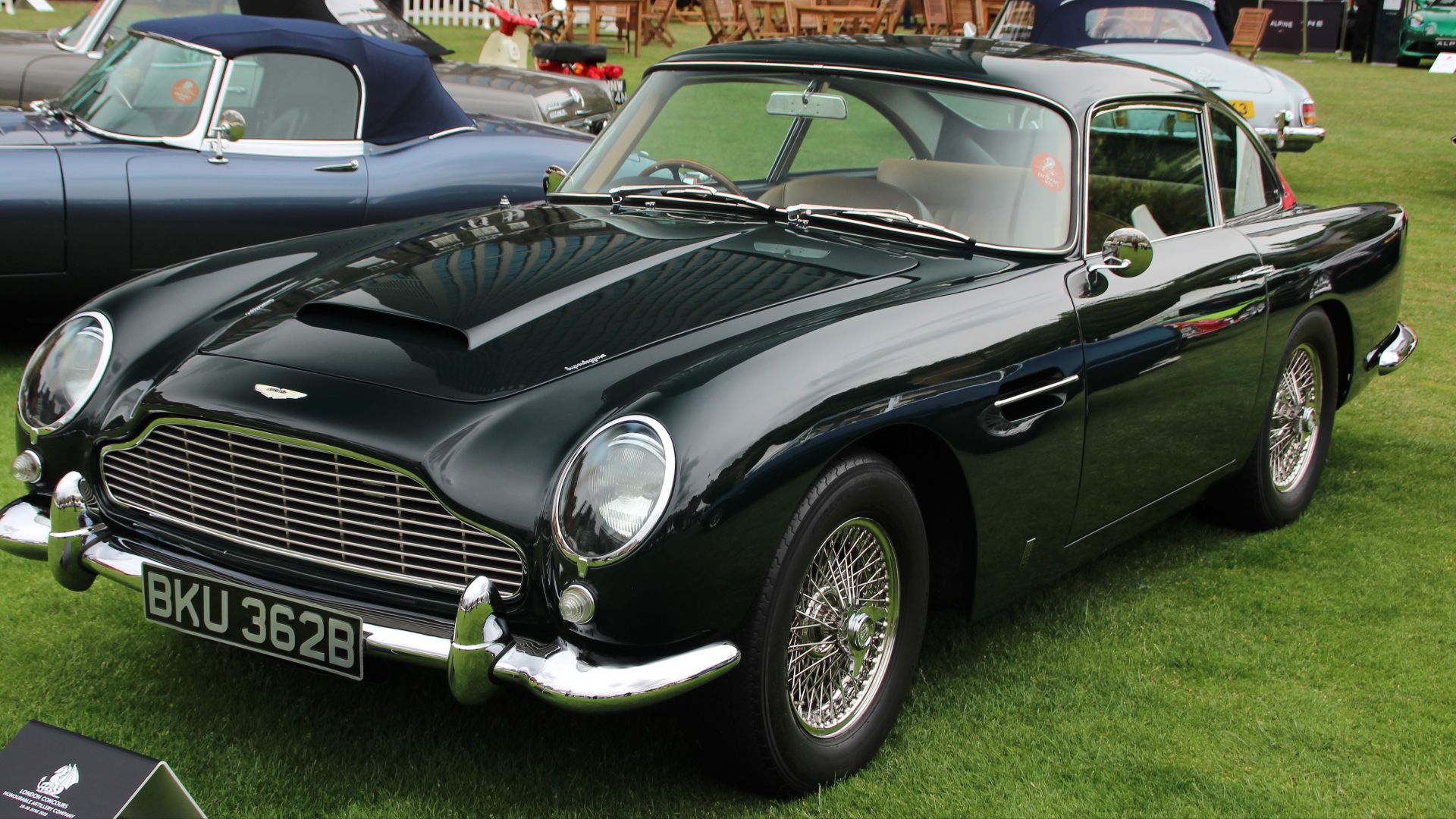 9. Aston Martin DB5 de 1964