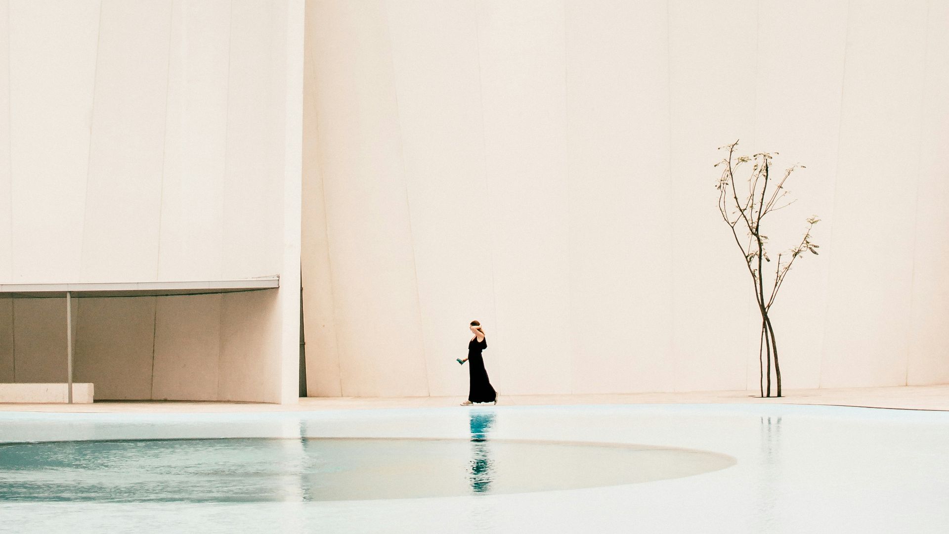 9. Yona Friedman