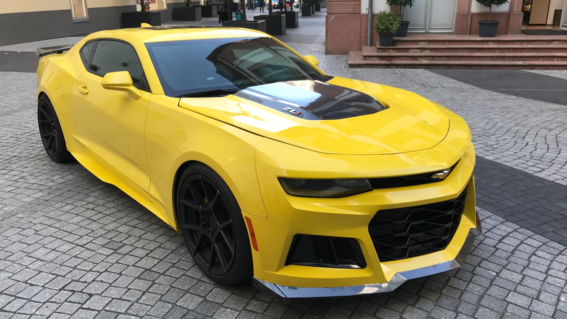 13. Chevrolet Camaro ZL1 2017