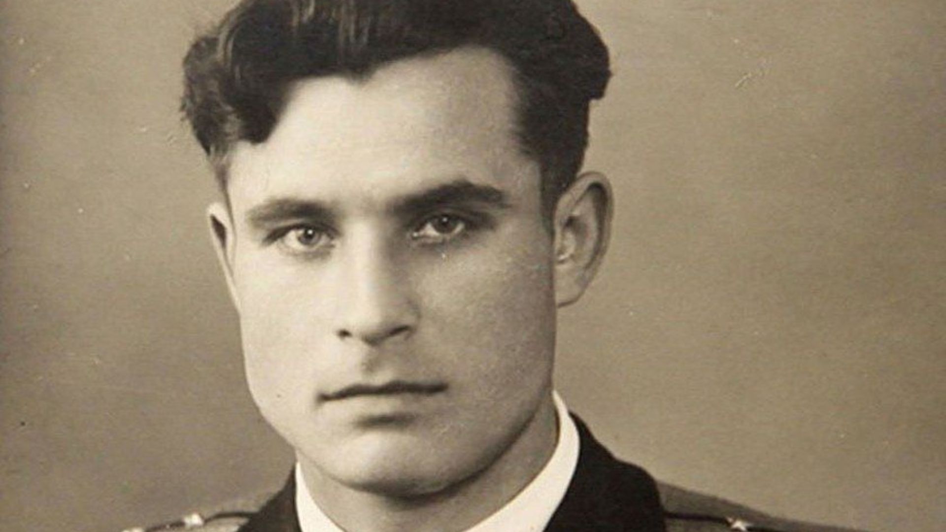 2. Vasili Arkhipov refuse de lancer une torpille