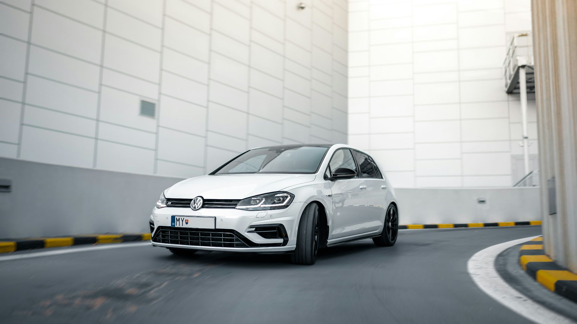 17. Volkswagen Golf GTI