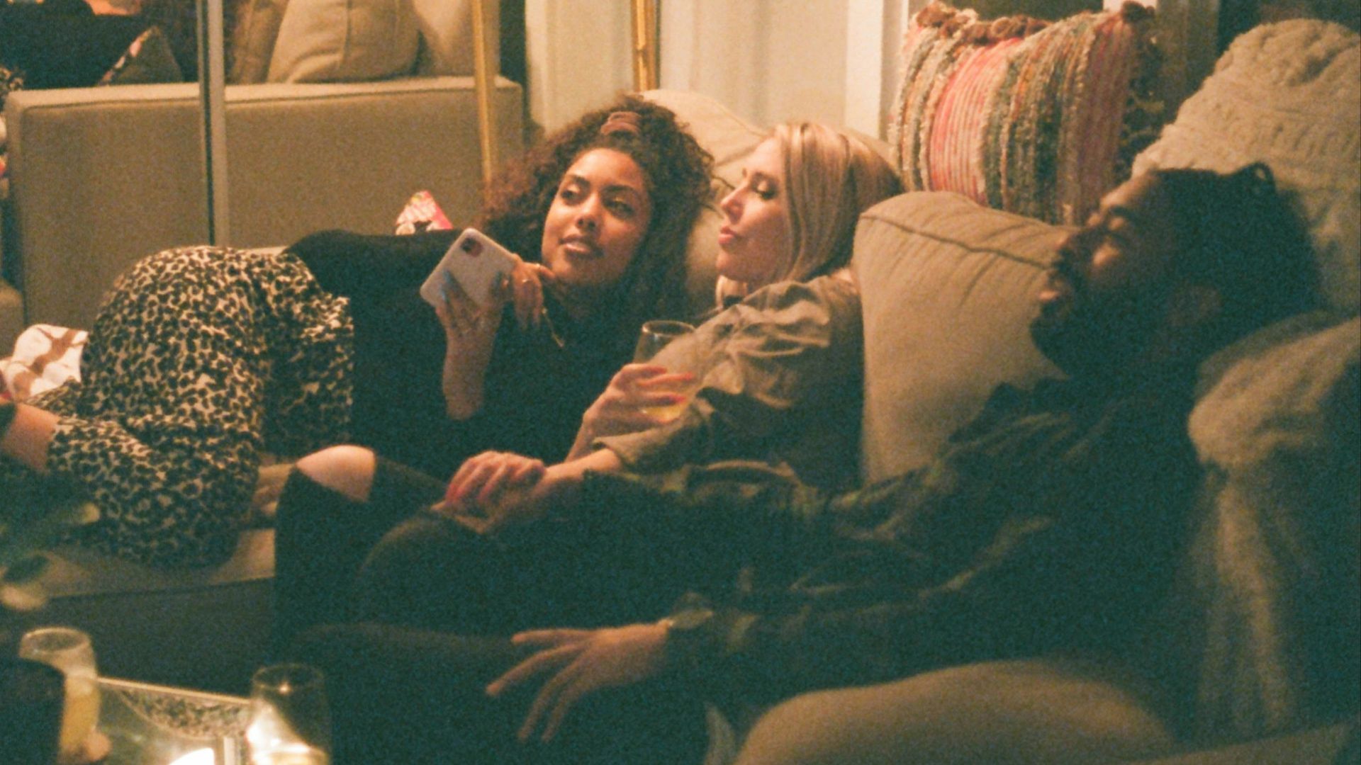 16. Cosy