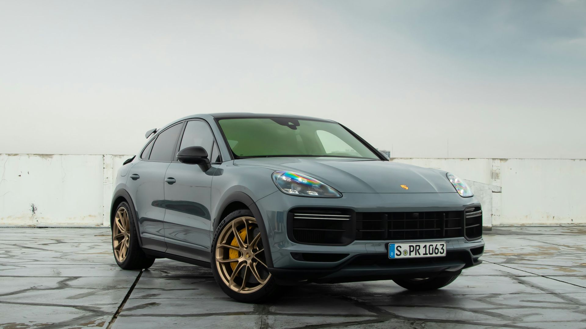 7. Porsche Cayenne