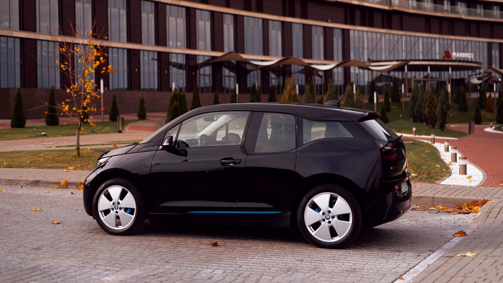 17. BMW i3