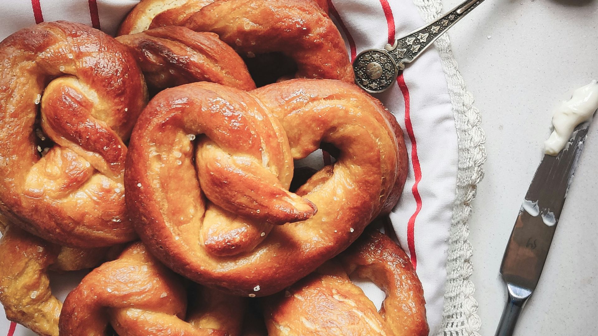 16. Bretzels moelleux