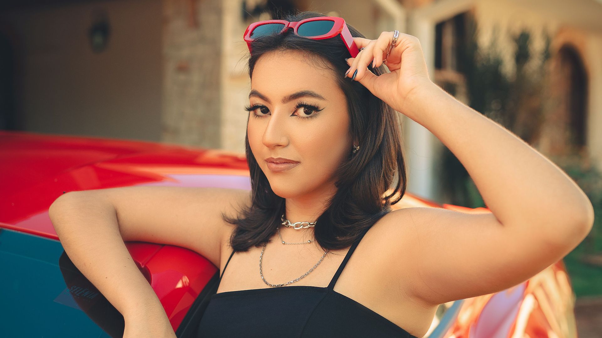 10 choix vestimentaires parfaits pour les femmes de grande taille et 10 à éviter
