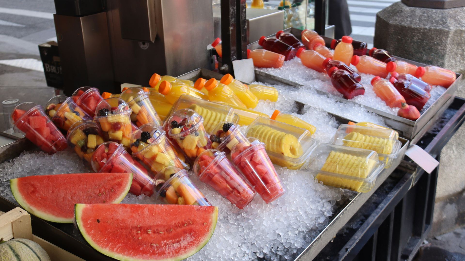 15. Coupelles de melon frais