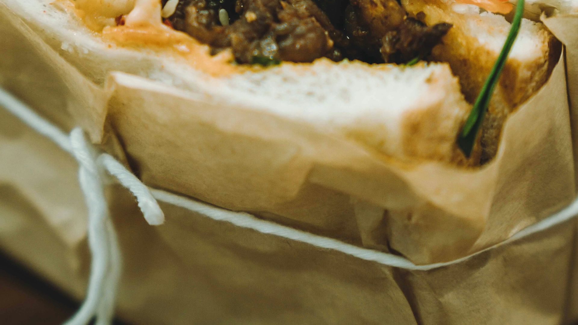 11. Sandwichs emballés dans du papier ciré