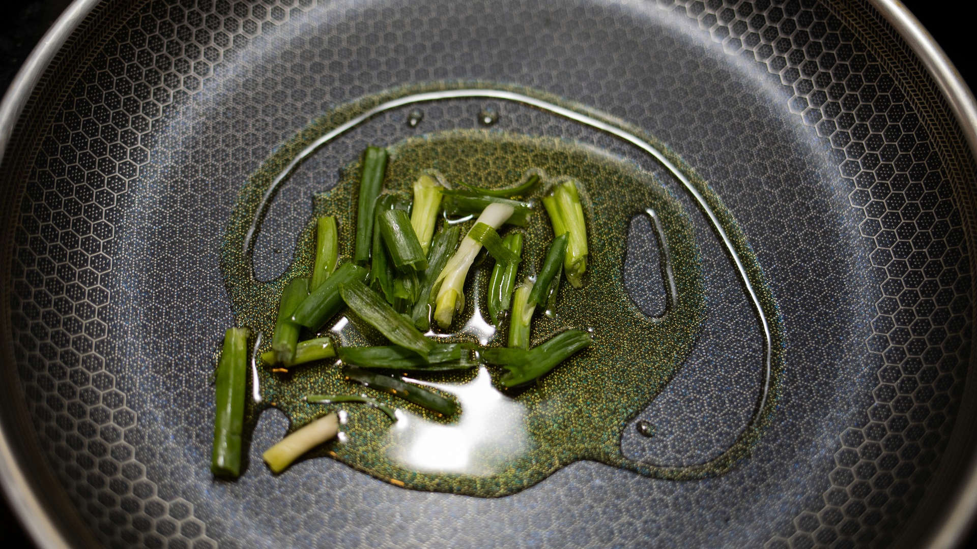 3. Ajoutez un peu de matière grasse avant la cuisson
