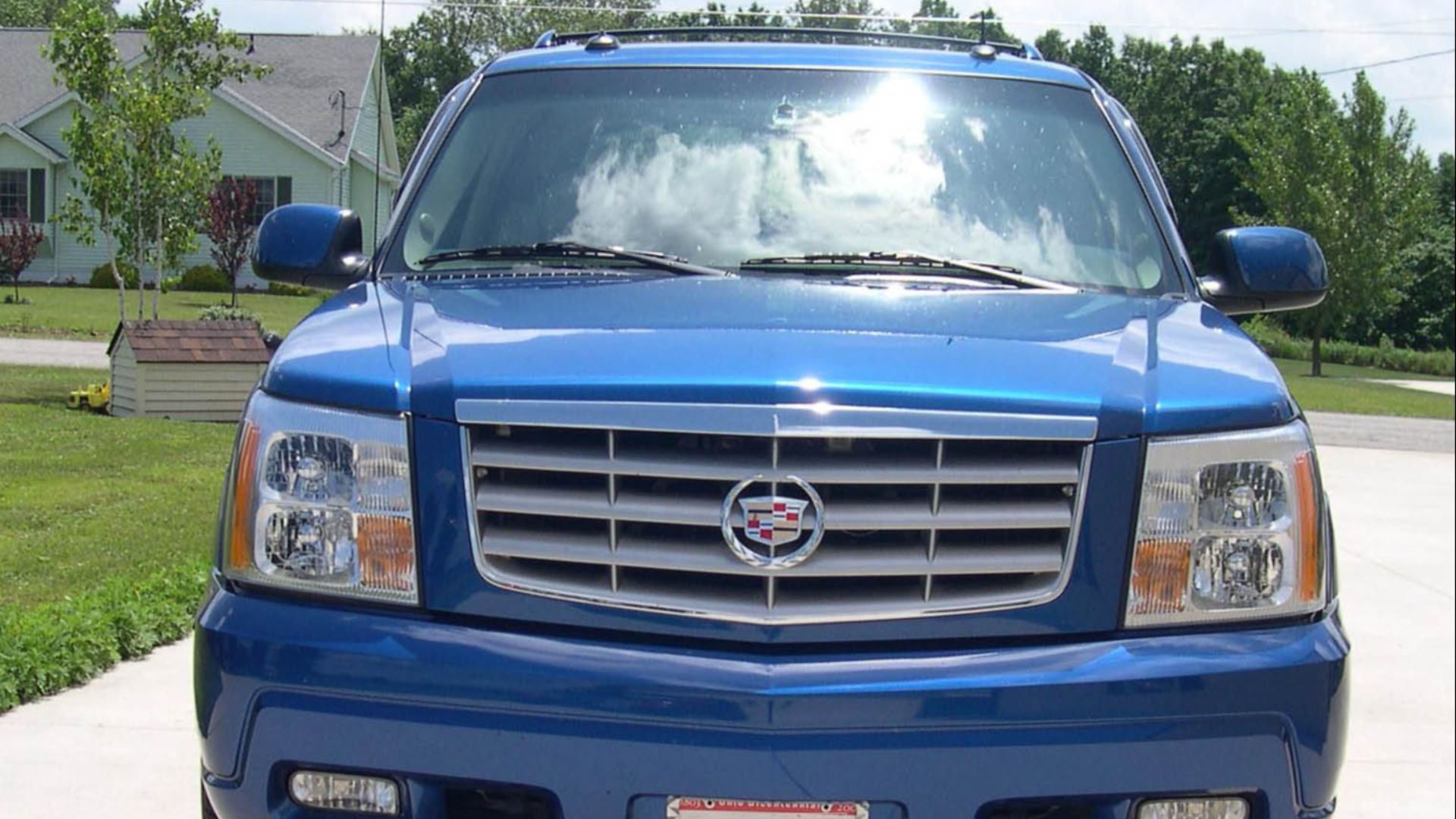 3. Escalade EXT 2003