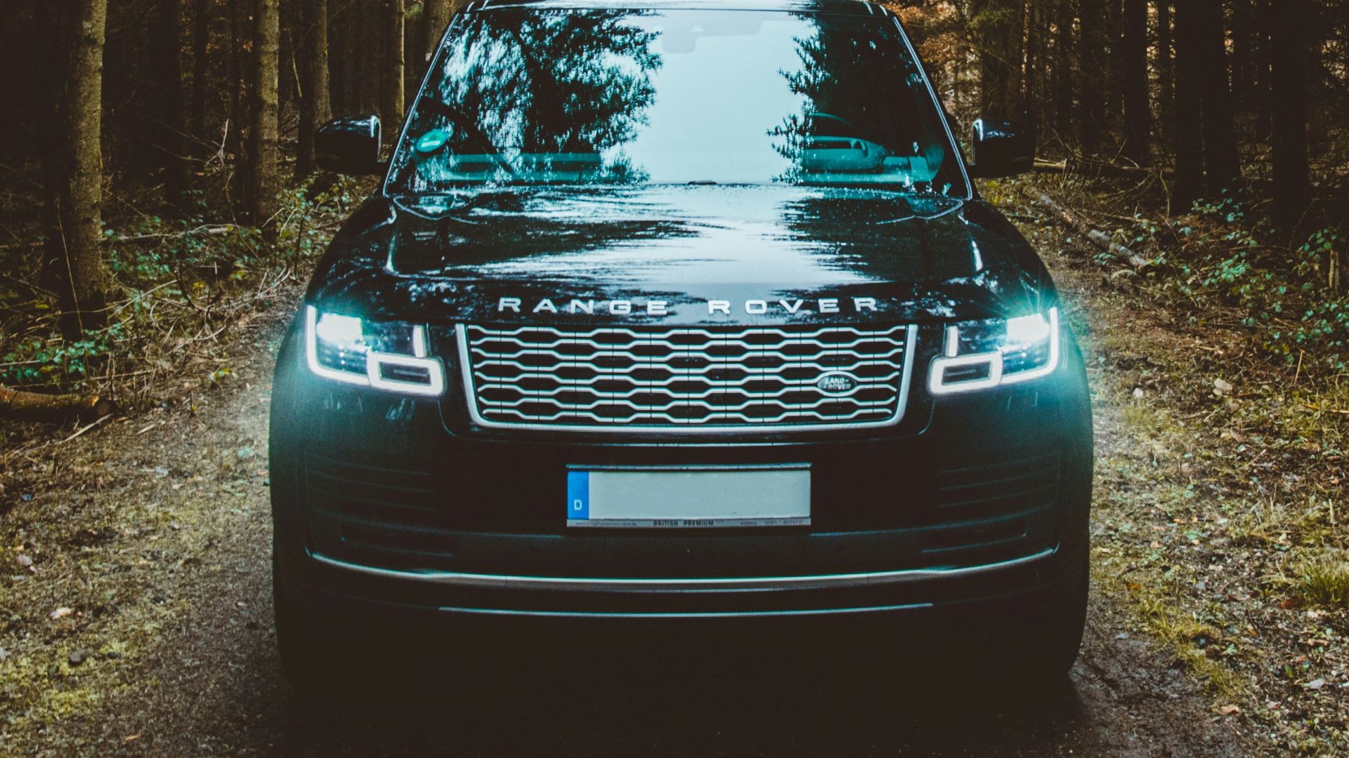 6. Land Rover Range Rover (2002-2005)