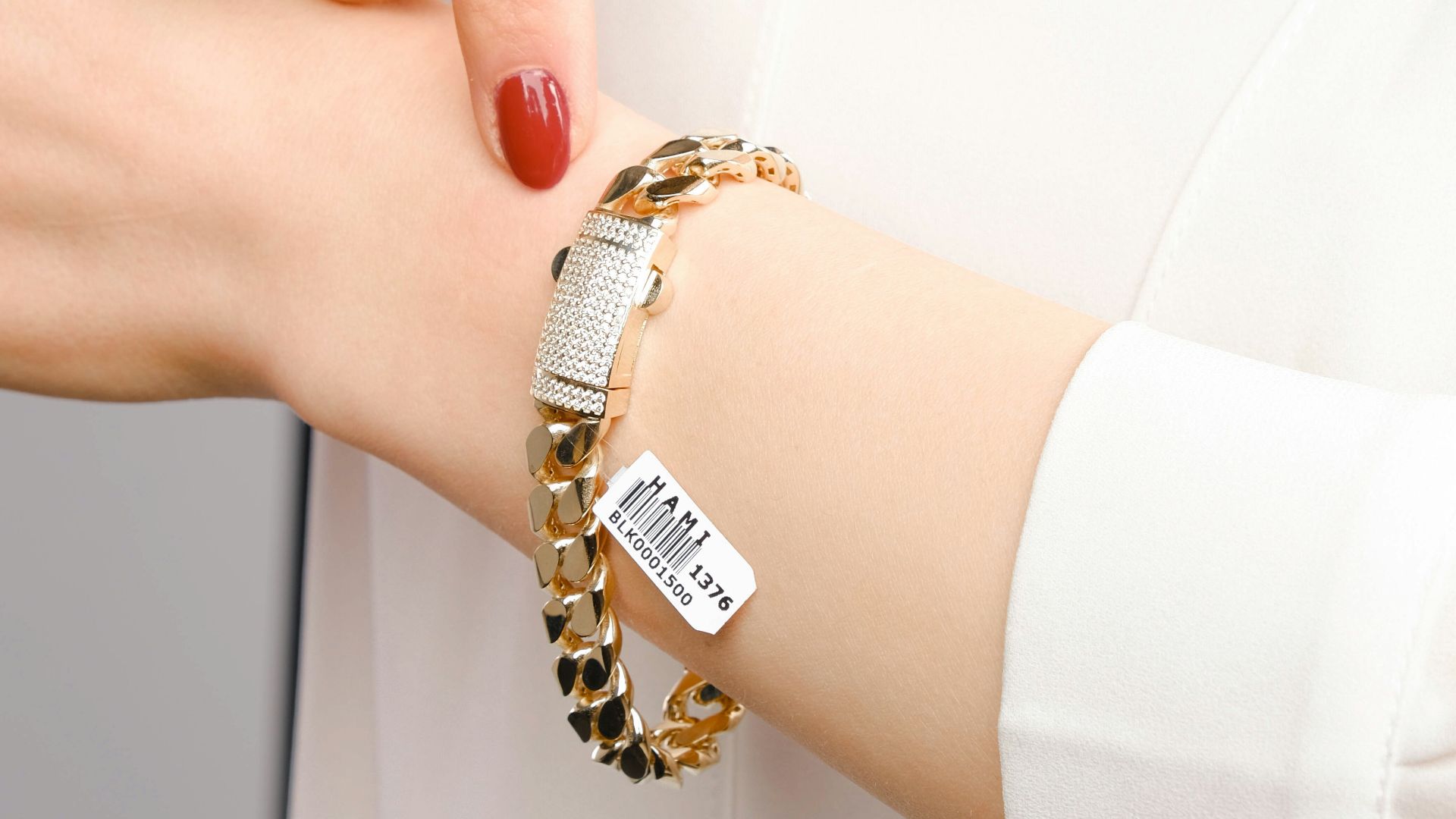 4. Remplacer les bracelets à fermoir par des bracelets extensibles