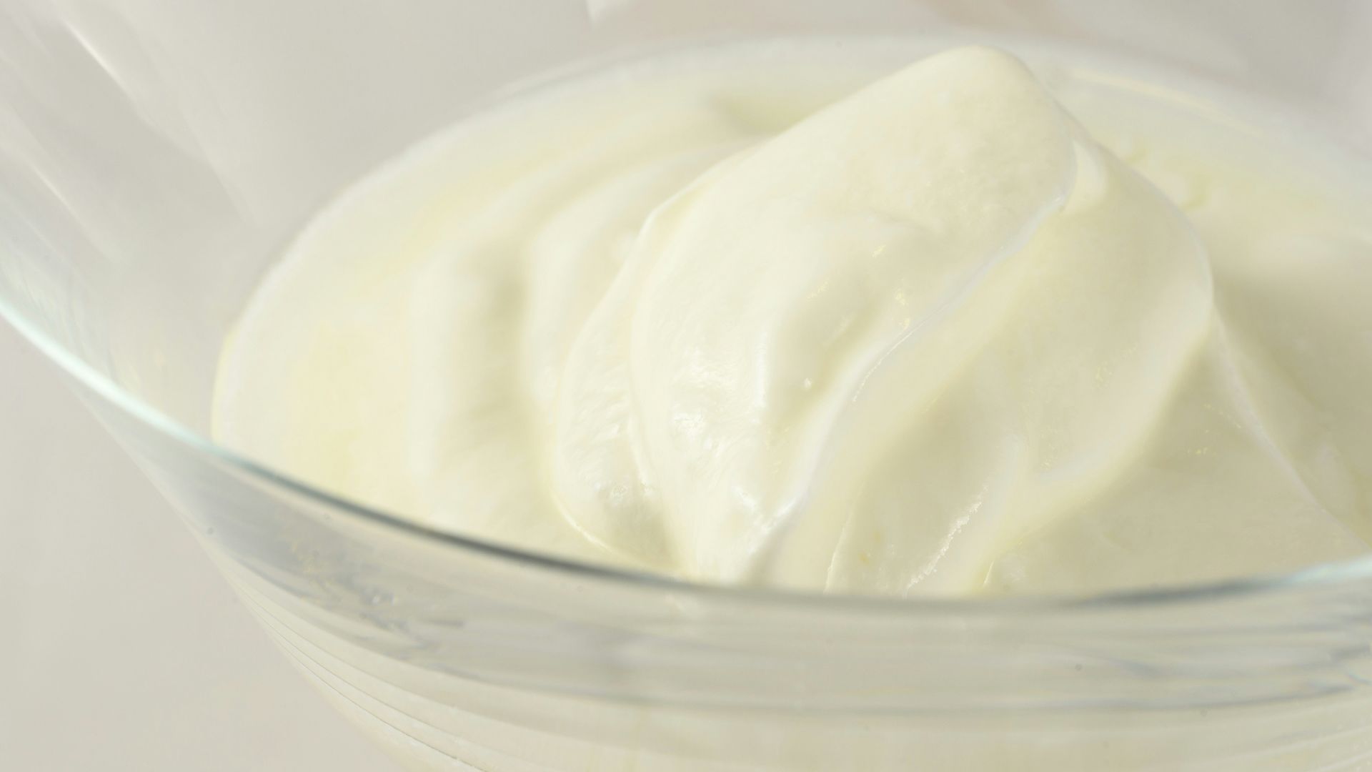 13. Gâteau moelleux à la mayonnaise
