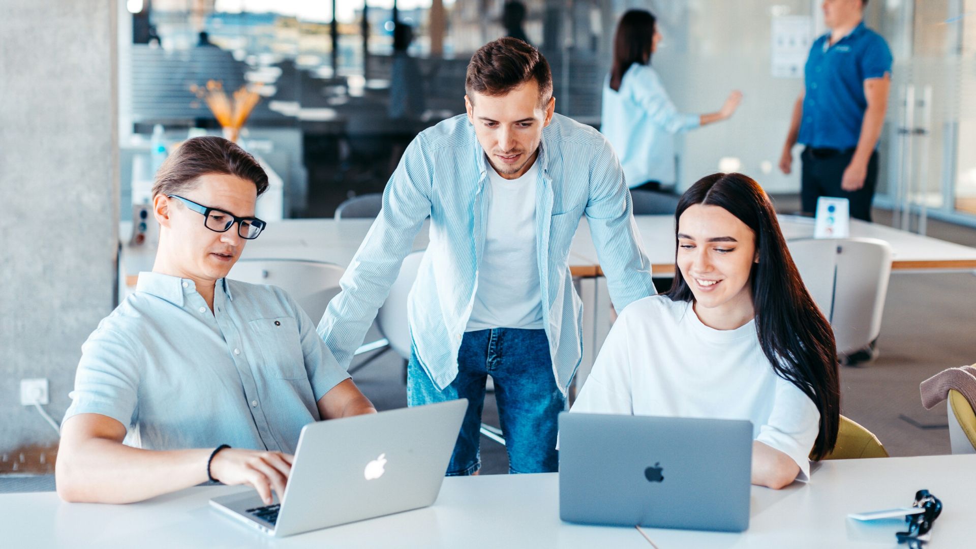 20 habitudes au travail que la Génération Z a rendues moins gênantes pour tout le monde