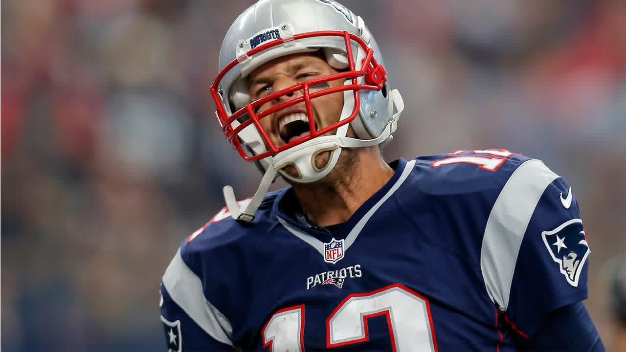 A former Patriots player publicly criticizes Tom Brady