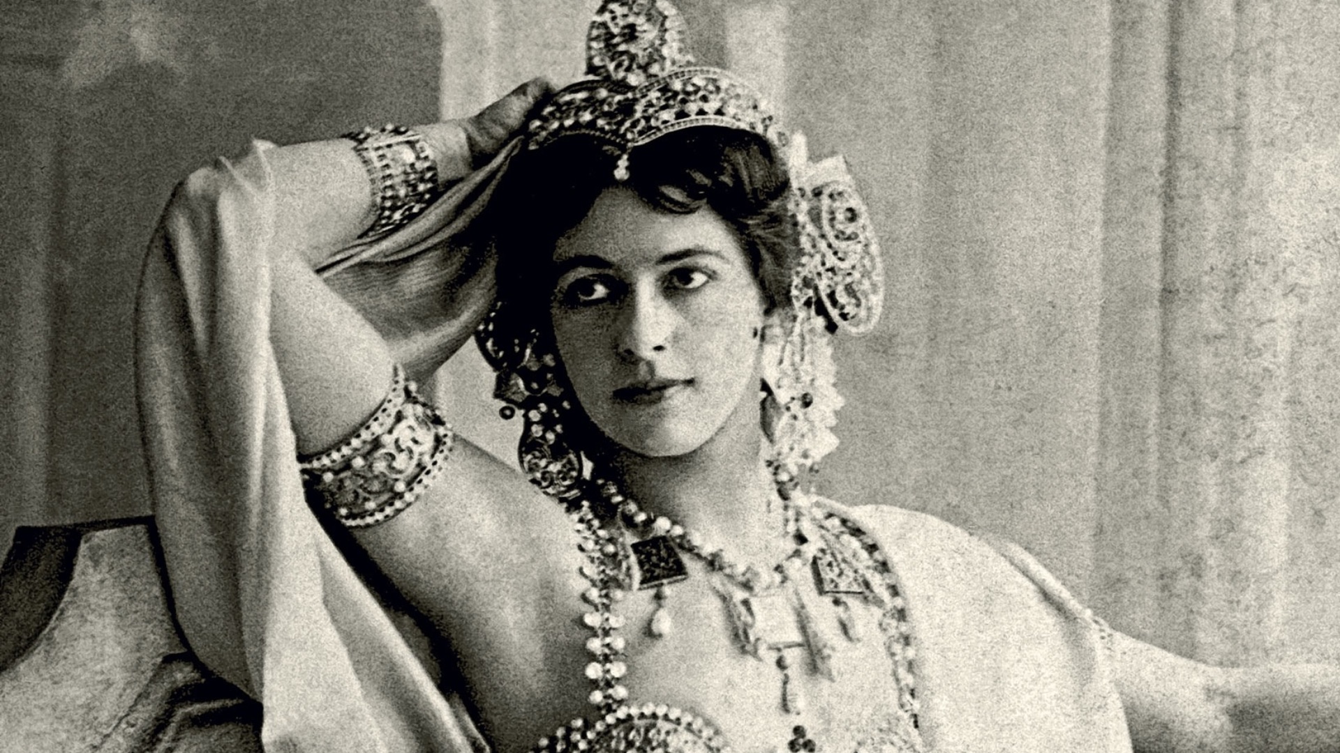 14. Mata Hari