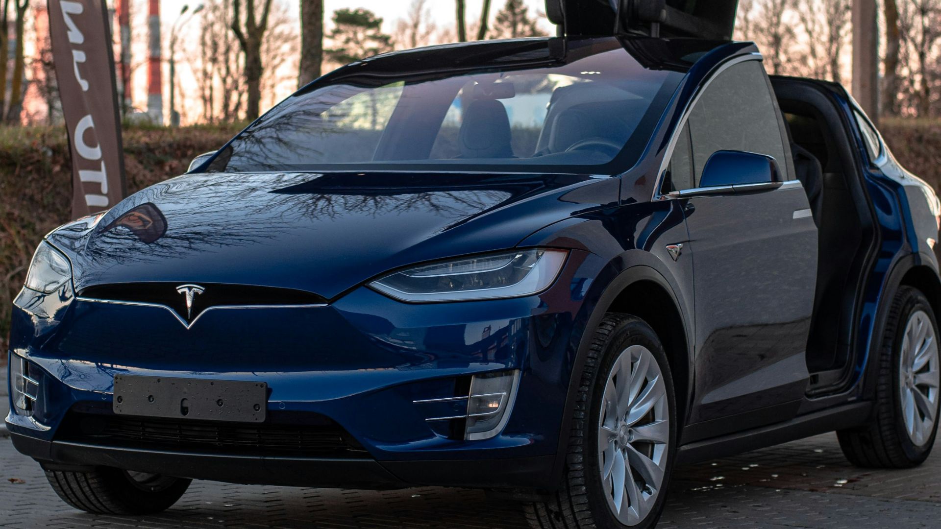 12. Les premières Tesla Model X