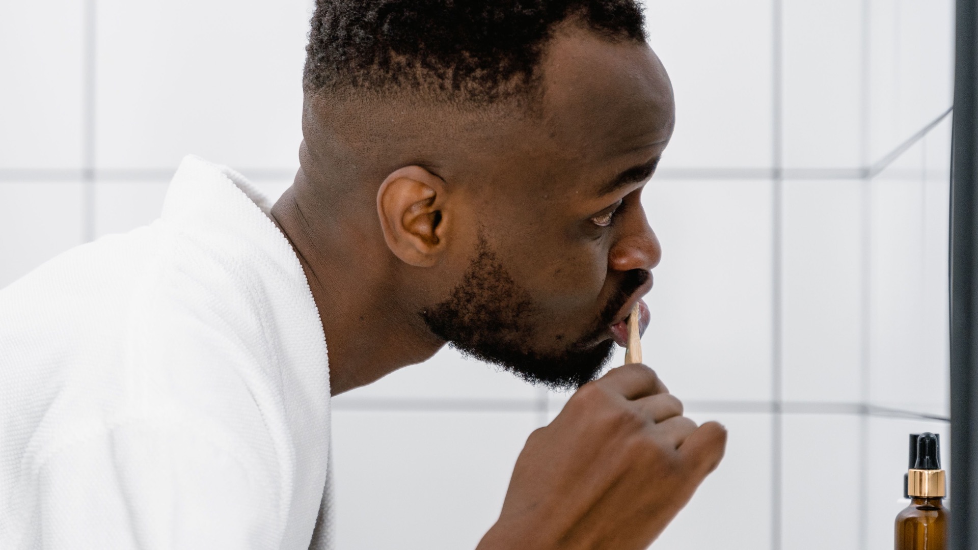 14. Vous avez une mauvaise haleine qui ne s'améliore pas