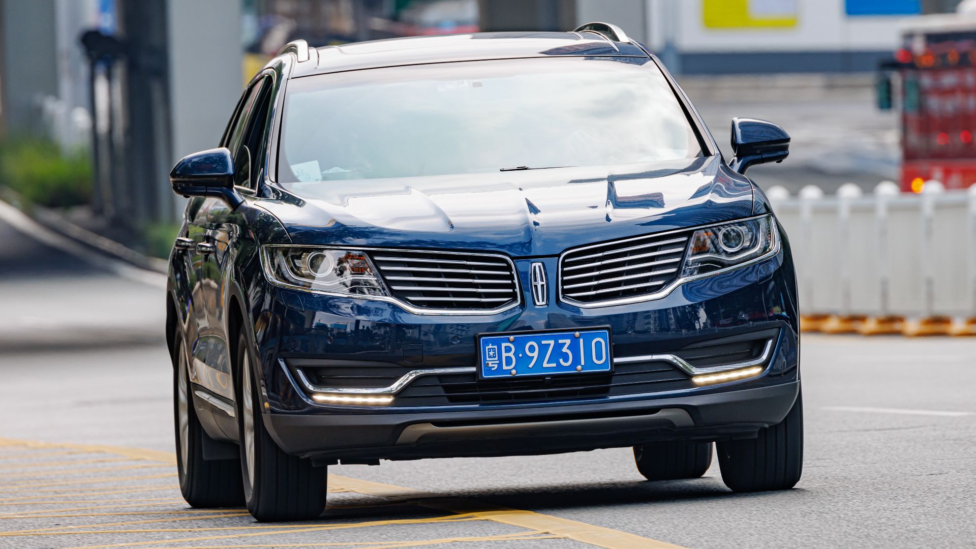 10. La MKX