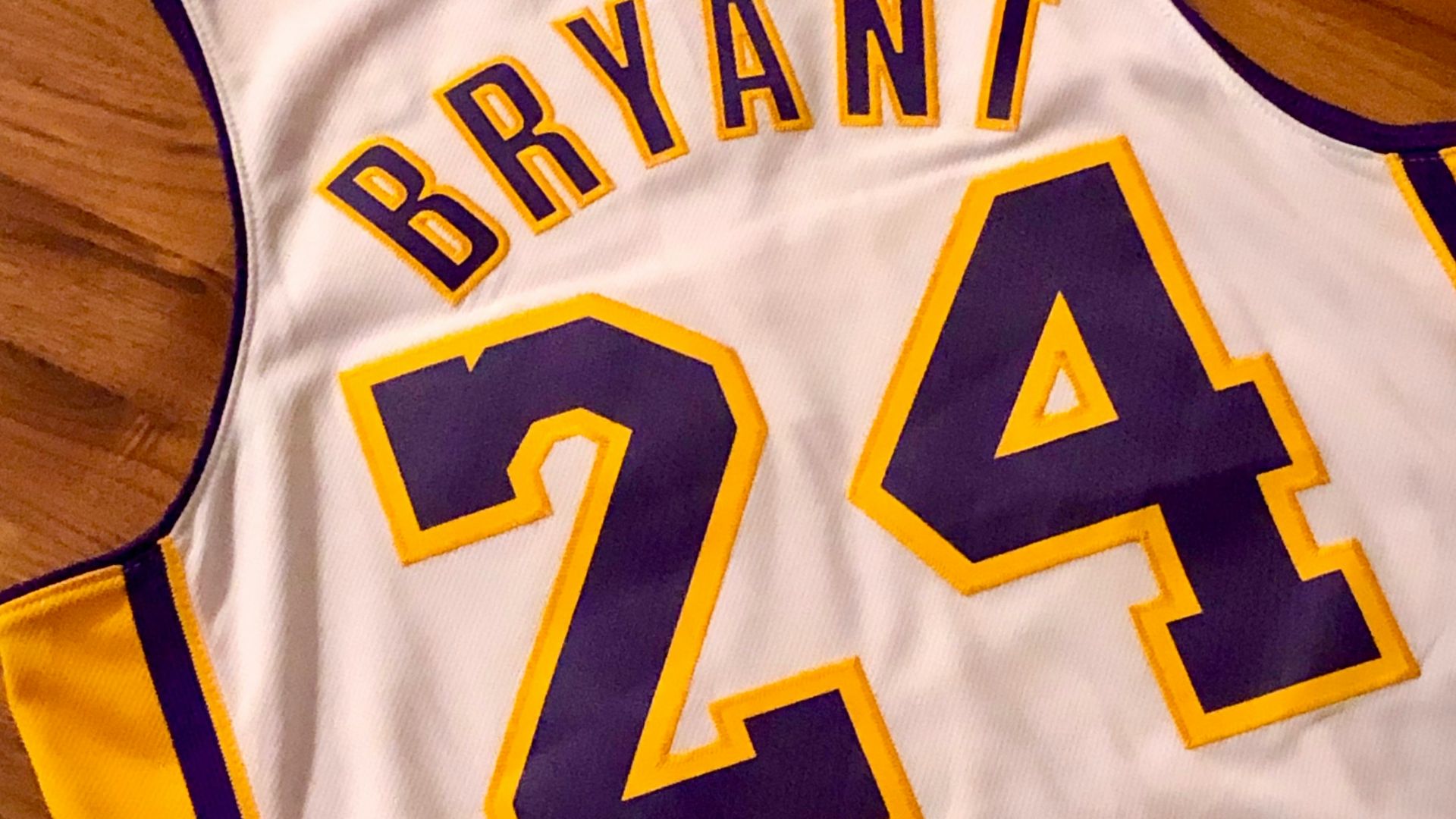 2. Maillot de Kobe Bryant des Los Angeles Lakers