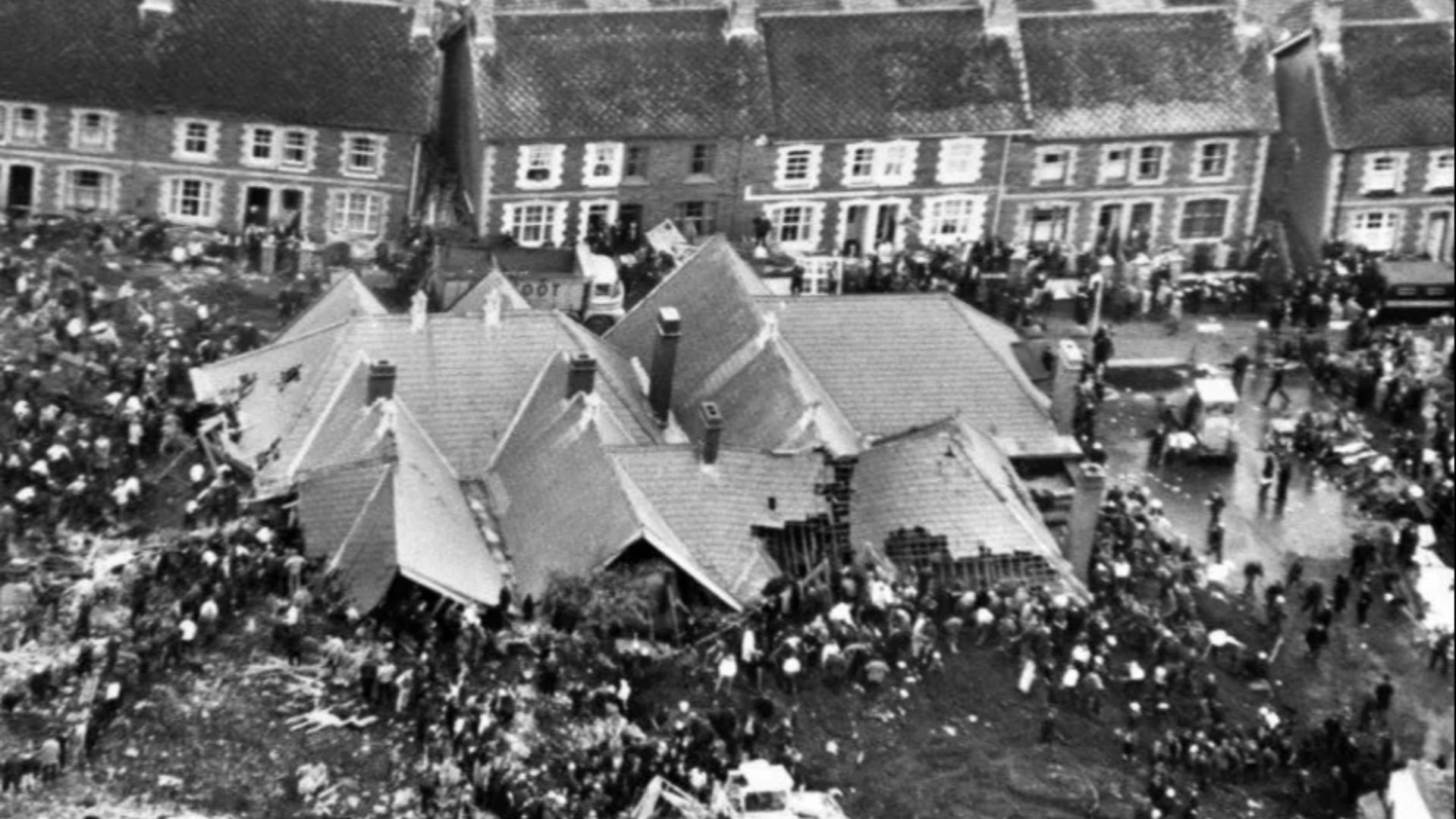 8. La catastrophe d'Aberfan (1966)