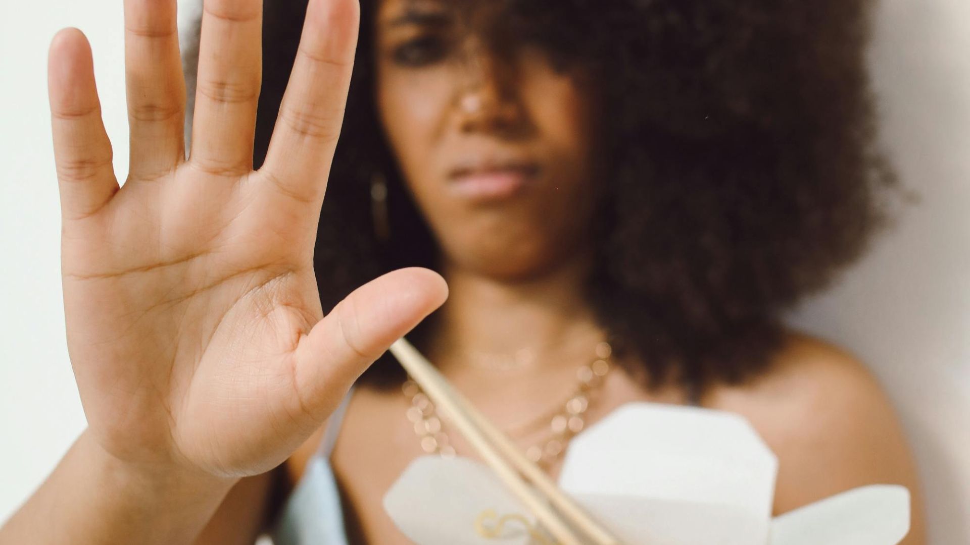 4. Vous vous plaignez d'un assaisonnement tout à fait normal