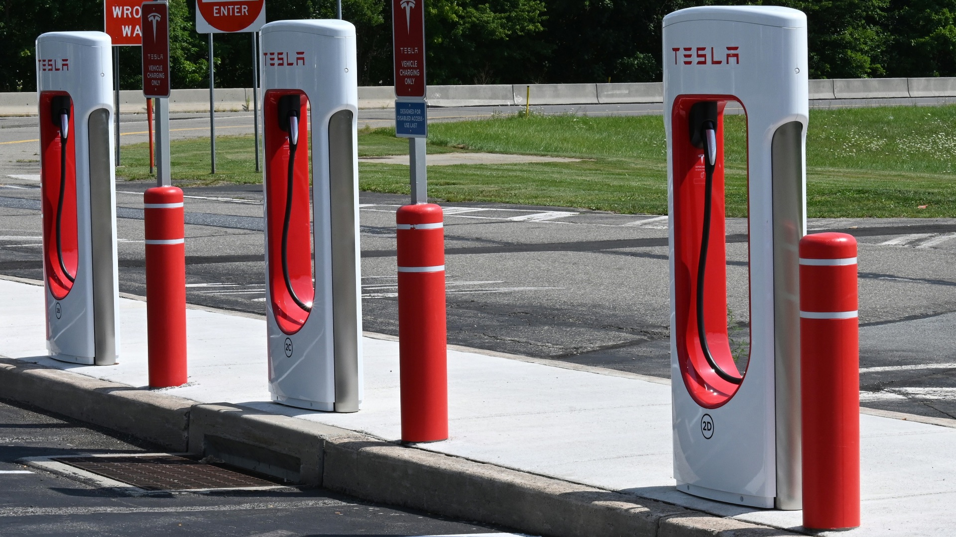 8. Faites preuve de courtoisie aux bornes de recharge