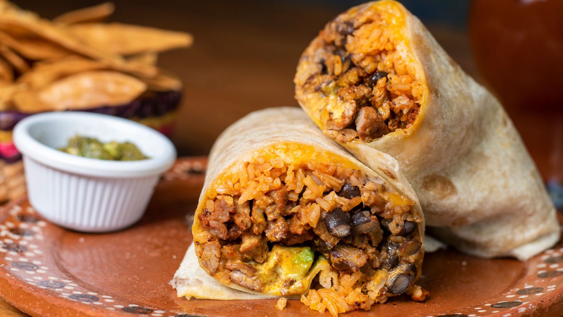 10 garnitures qui gâchent un burrito… et 10 autres dont l’absence serait un véritable crime