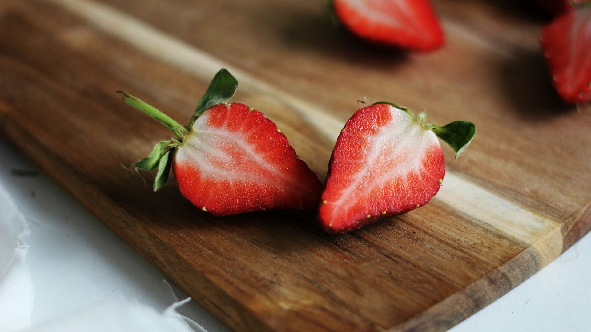 15. Fraises fourrées au beurre de cacahuète