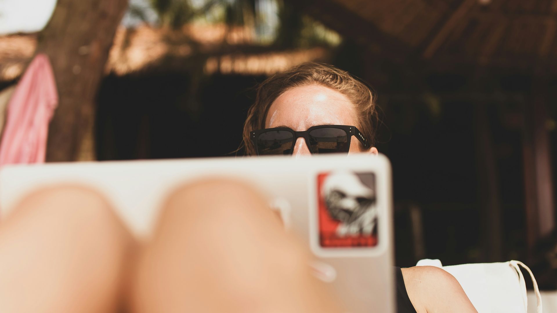 12. Vous emportez du travail en vacances