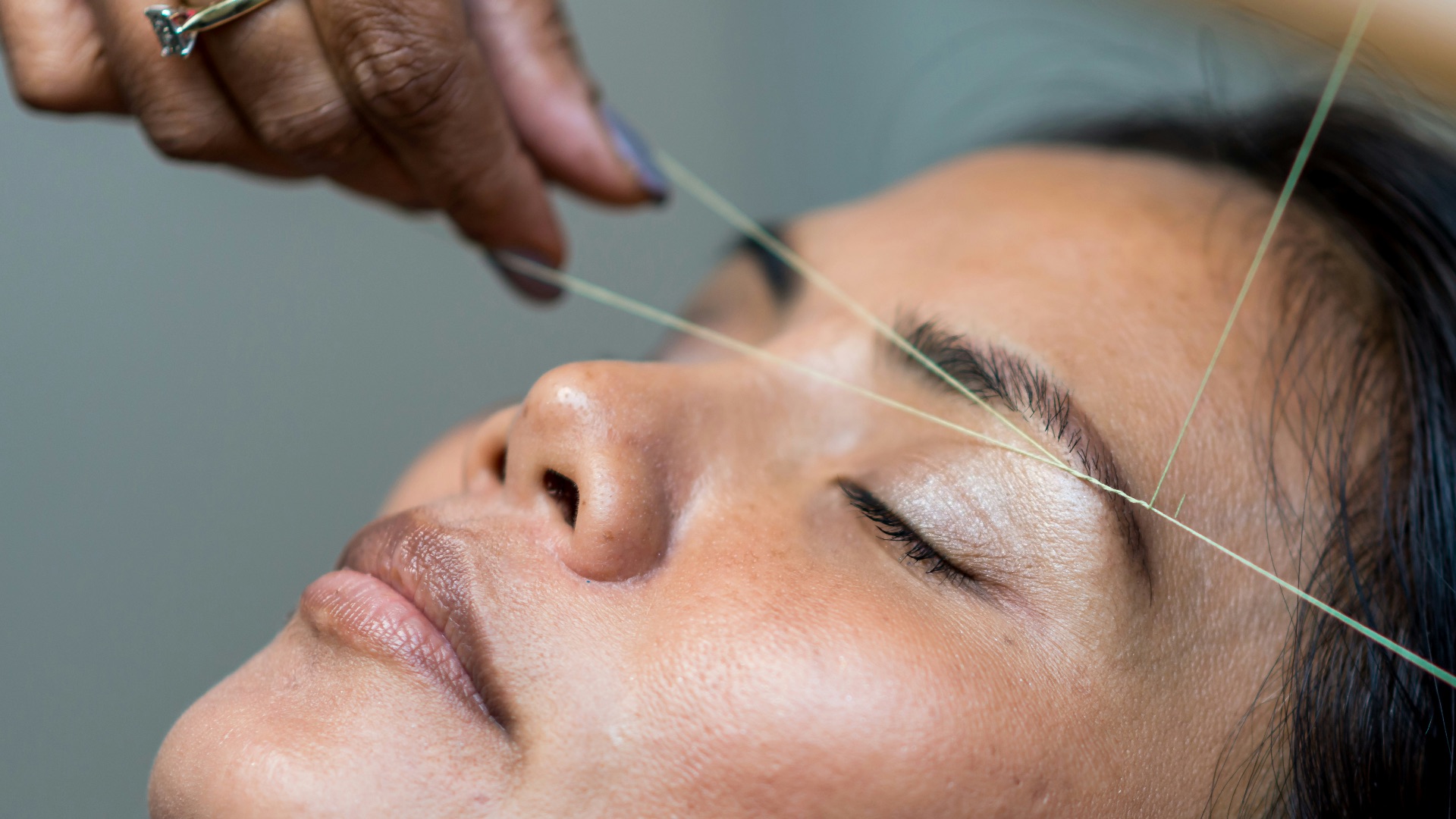 4. Retoucher légèrement vos sourcils