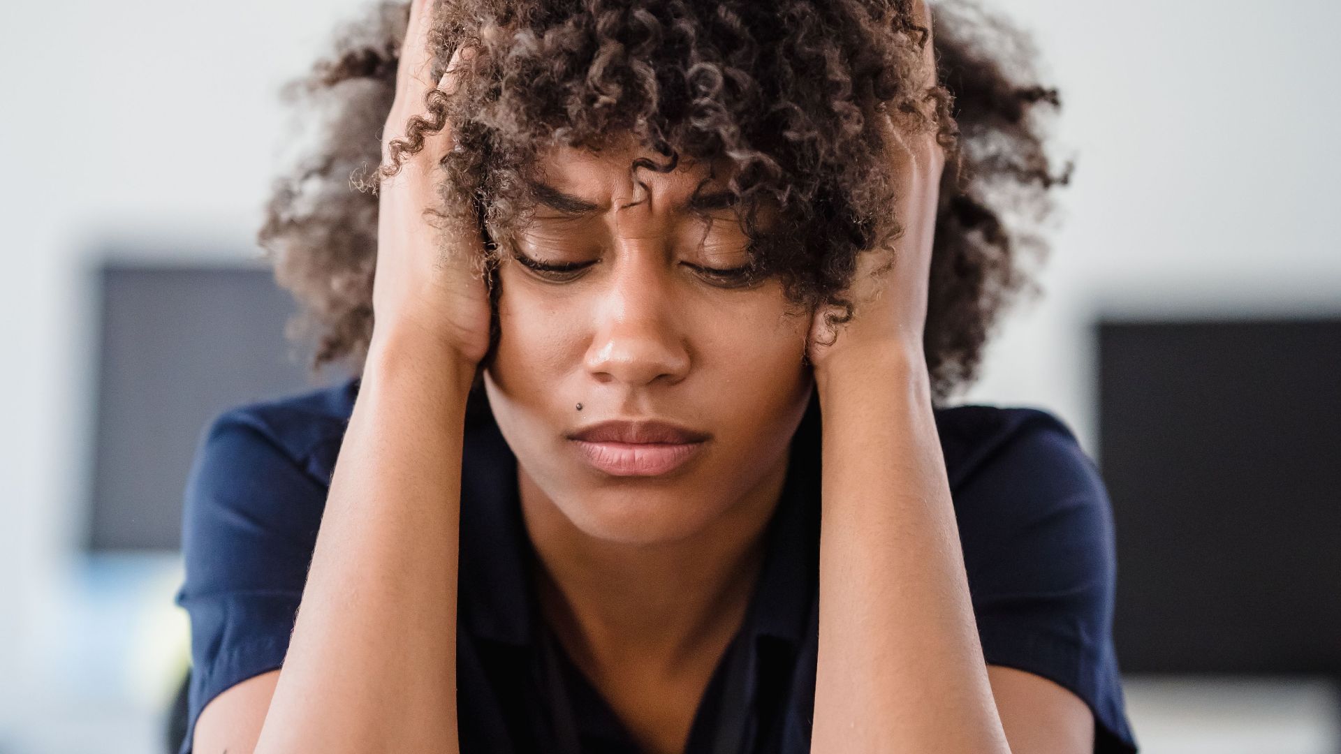 10 signes qui montrent que vous êtes dans le creux de la vague et 10 conseils pour en sortir