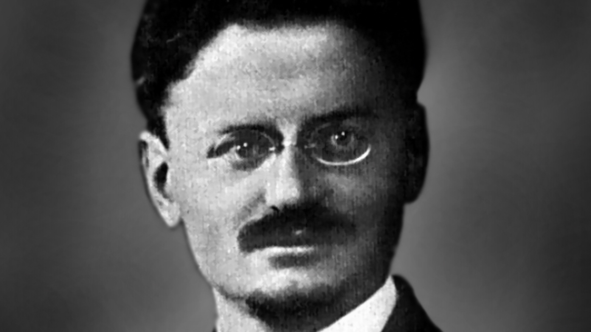 4. Léon Trotsky