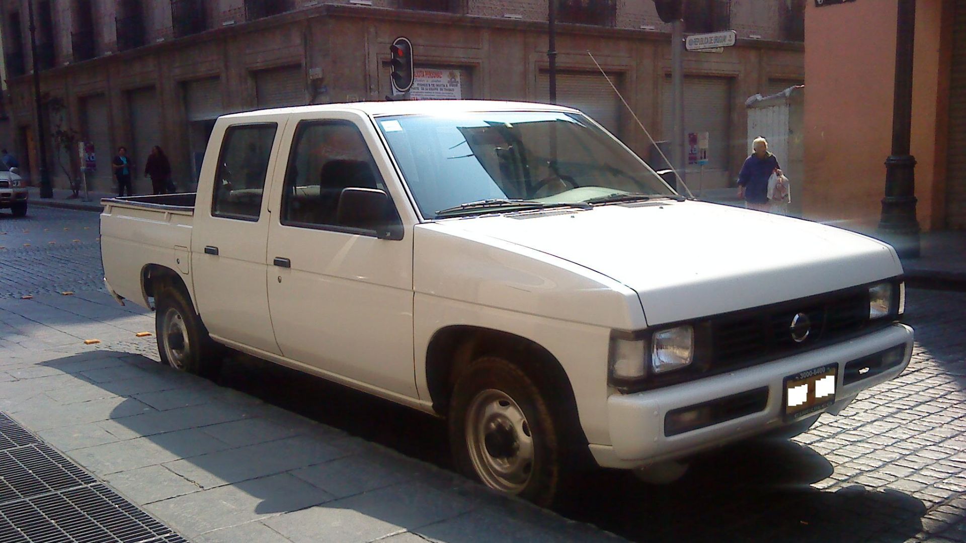 7. Pick-up Nissan Hardbody