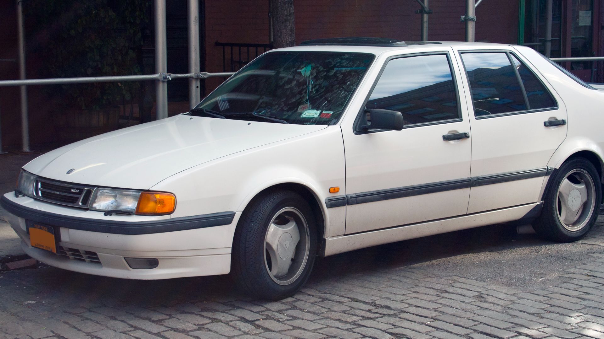 4. Saab 9000 Aero (1984-1998)