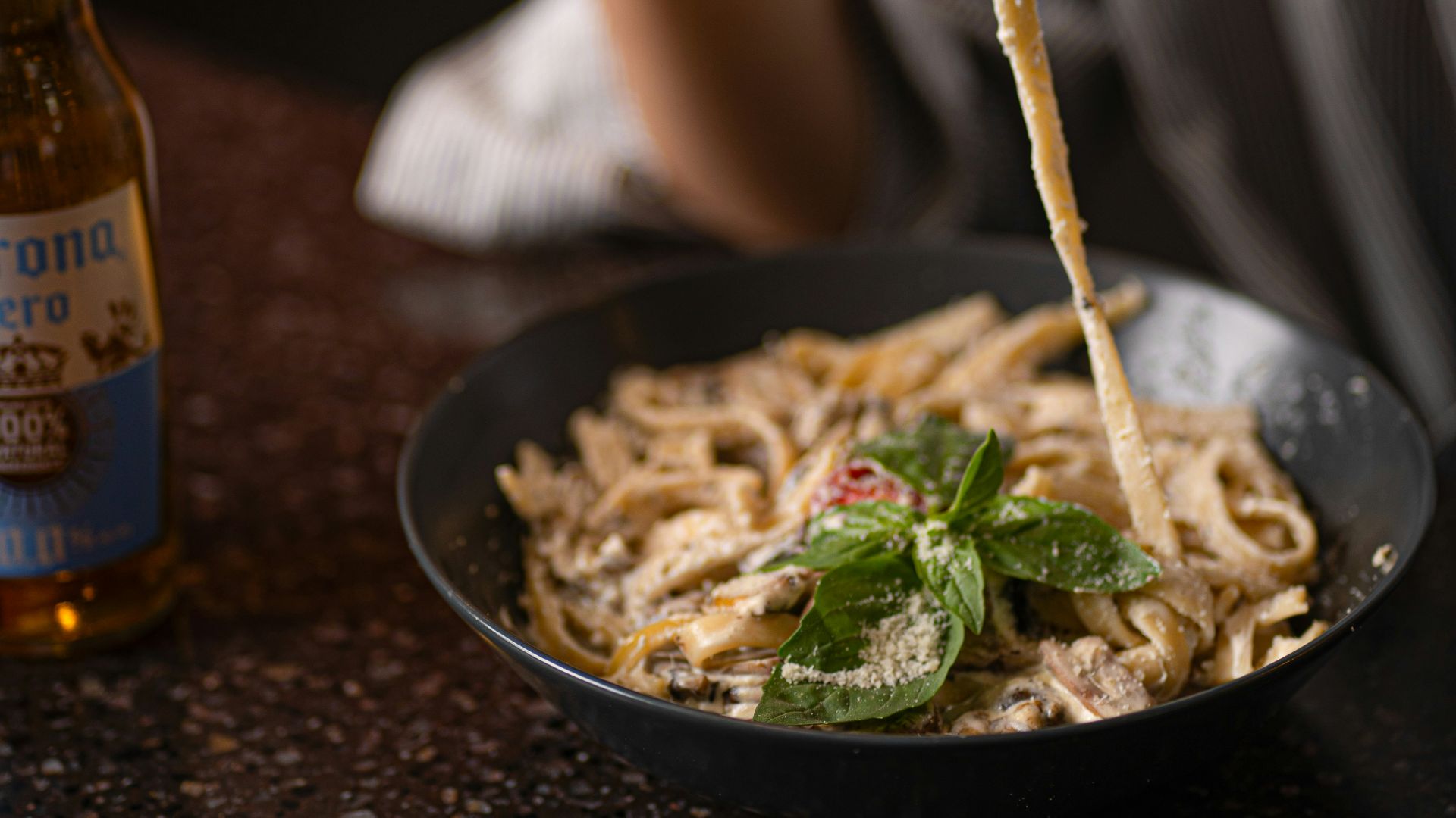 8. Fettuccine Alfredo