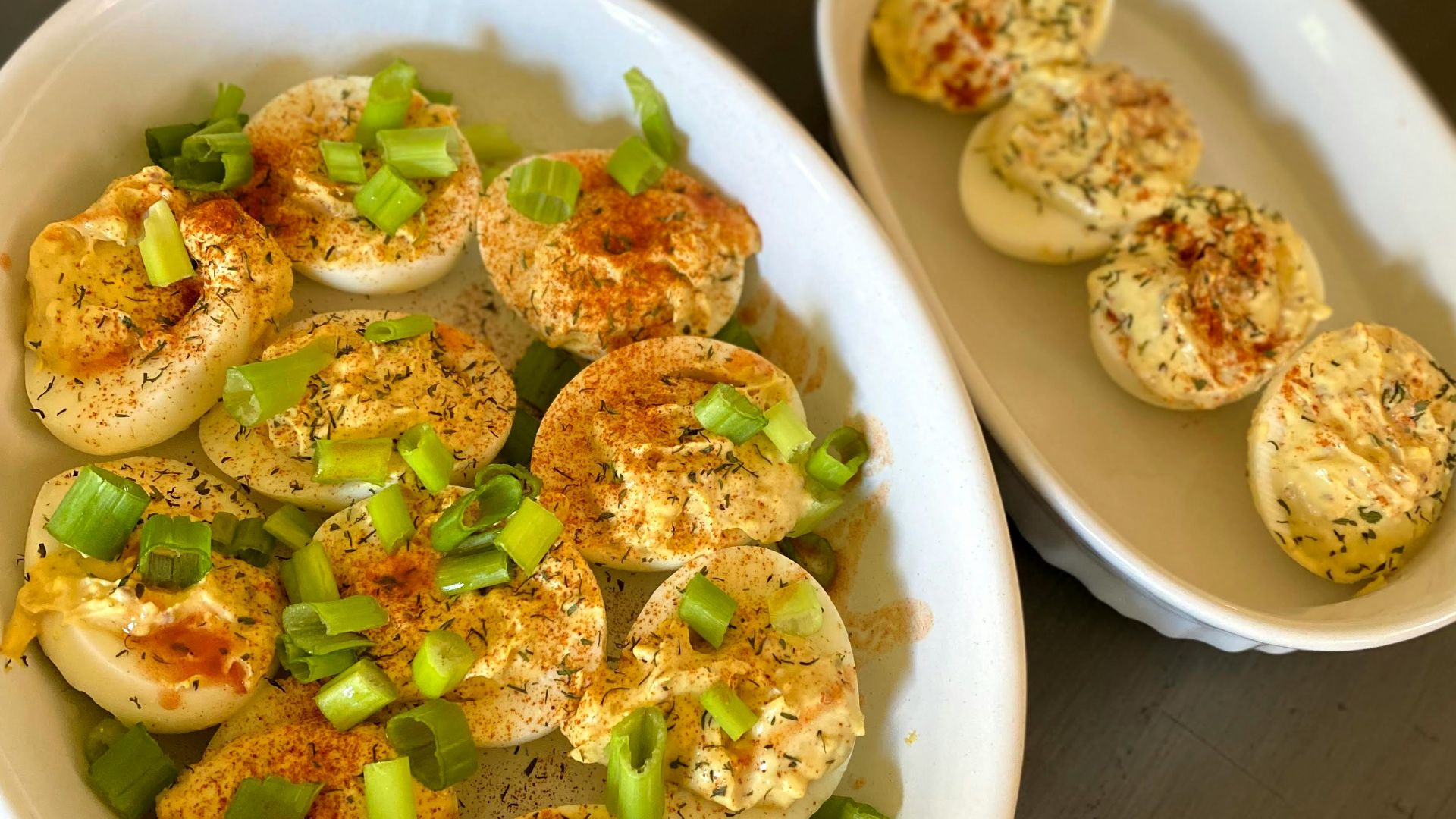 11. Œufs farcis à la relish de cornichons