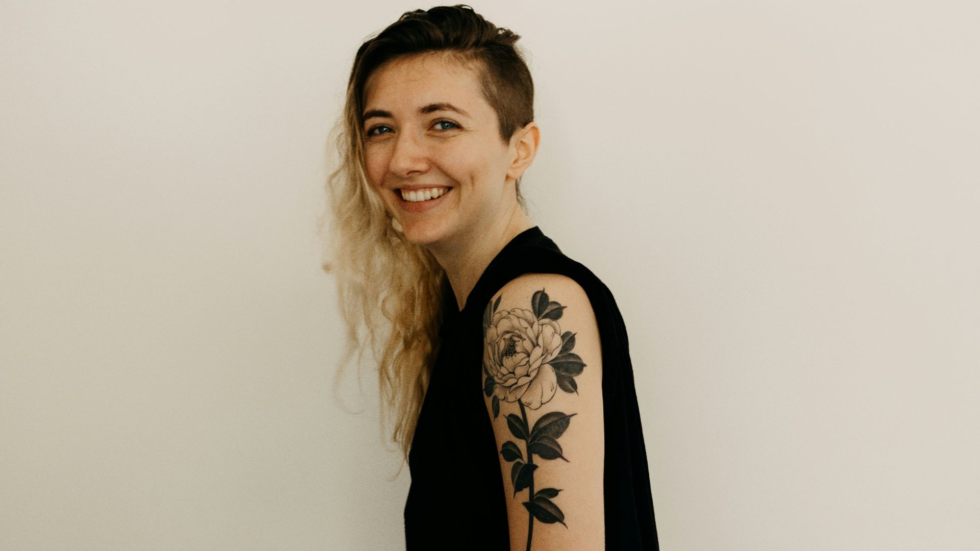 7. Une bannière « Une rose qui porte un nom »