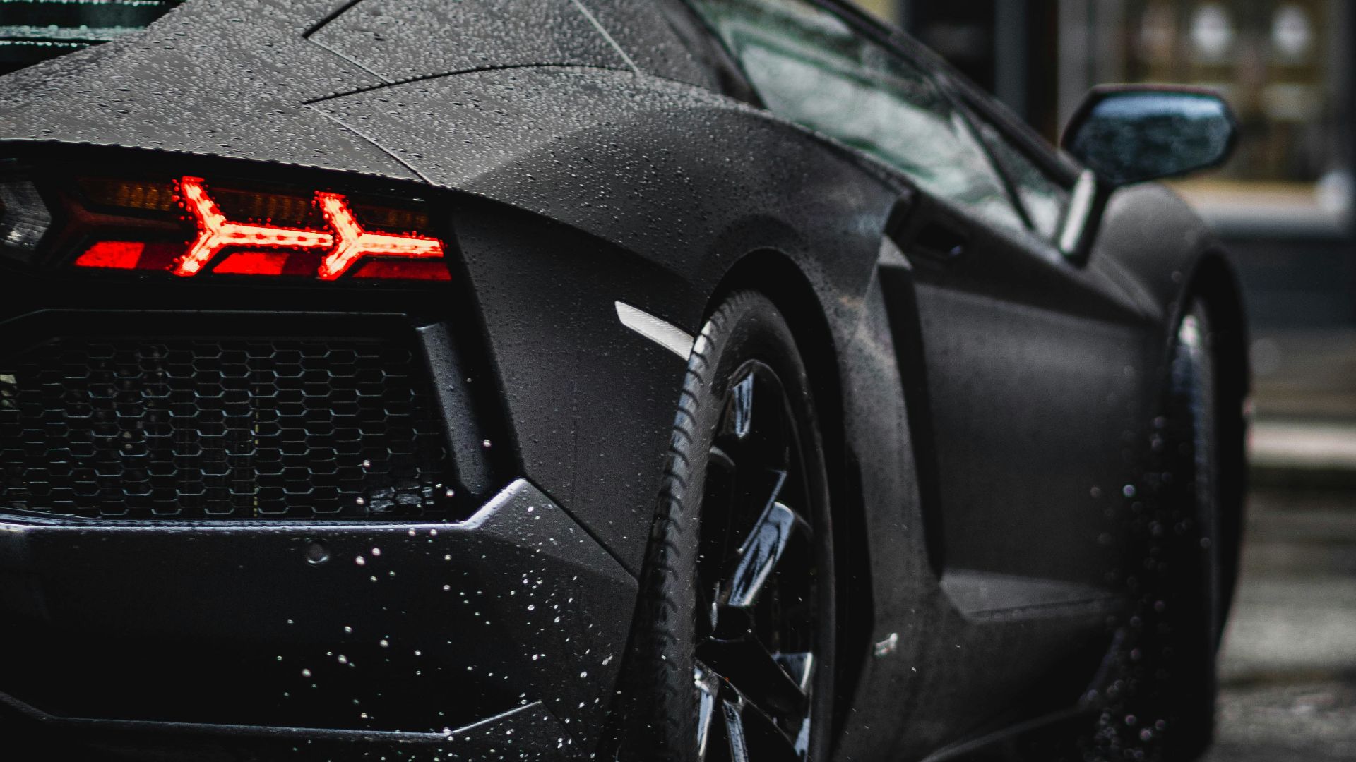 14. L'achat d'une voiture de sport haut de gamme aux performances exceptionnelles