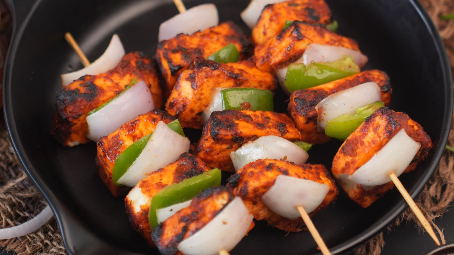 16. Brochettes de paneer tandoori