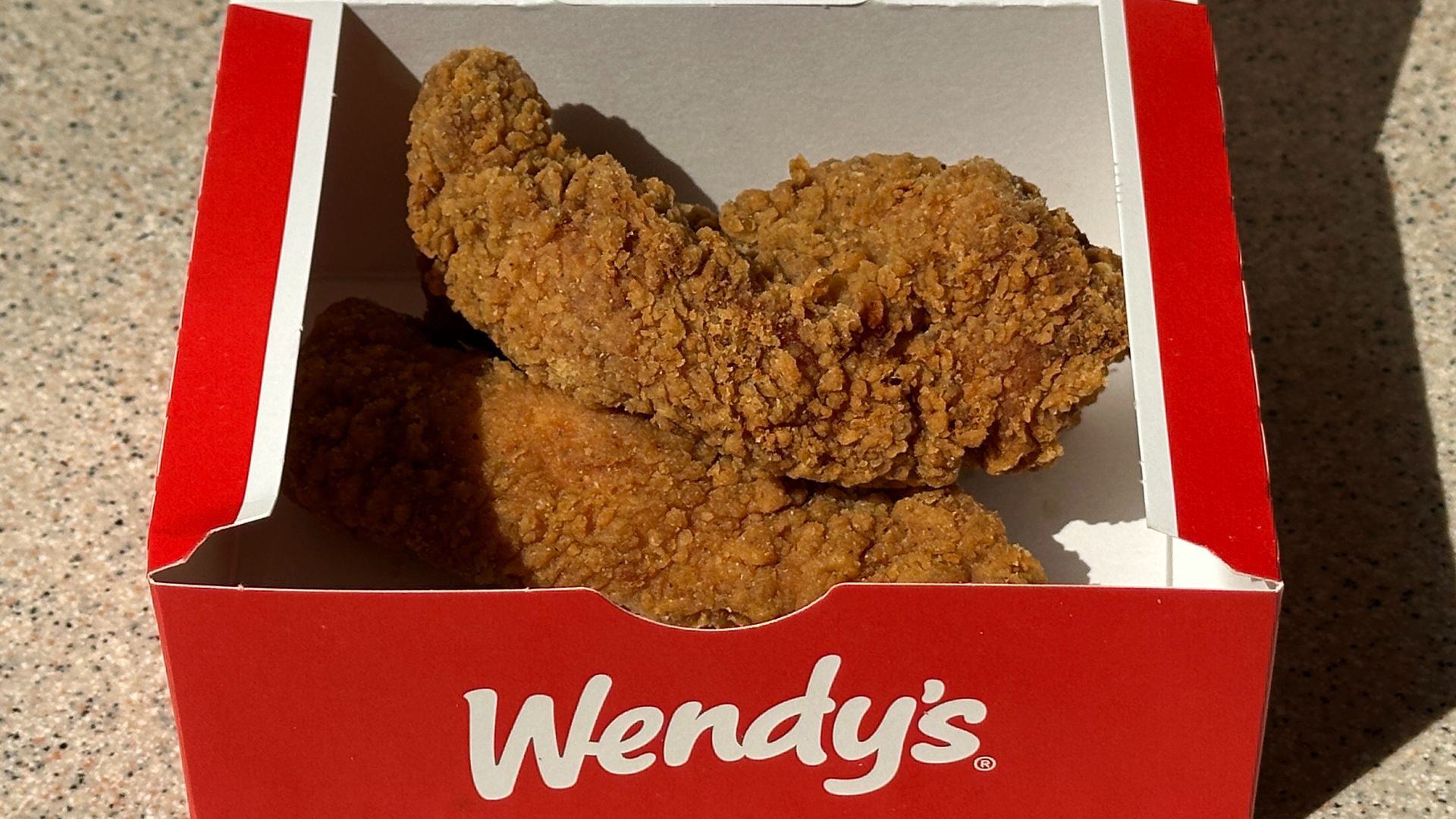 6. Les lanières de poulet croustillantes de Wendy’s