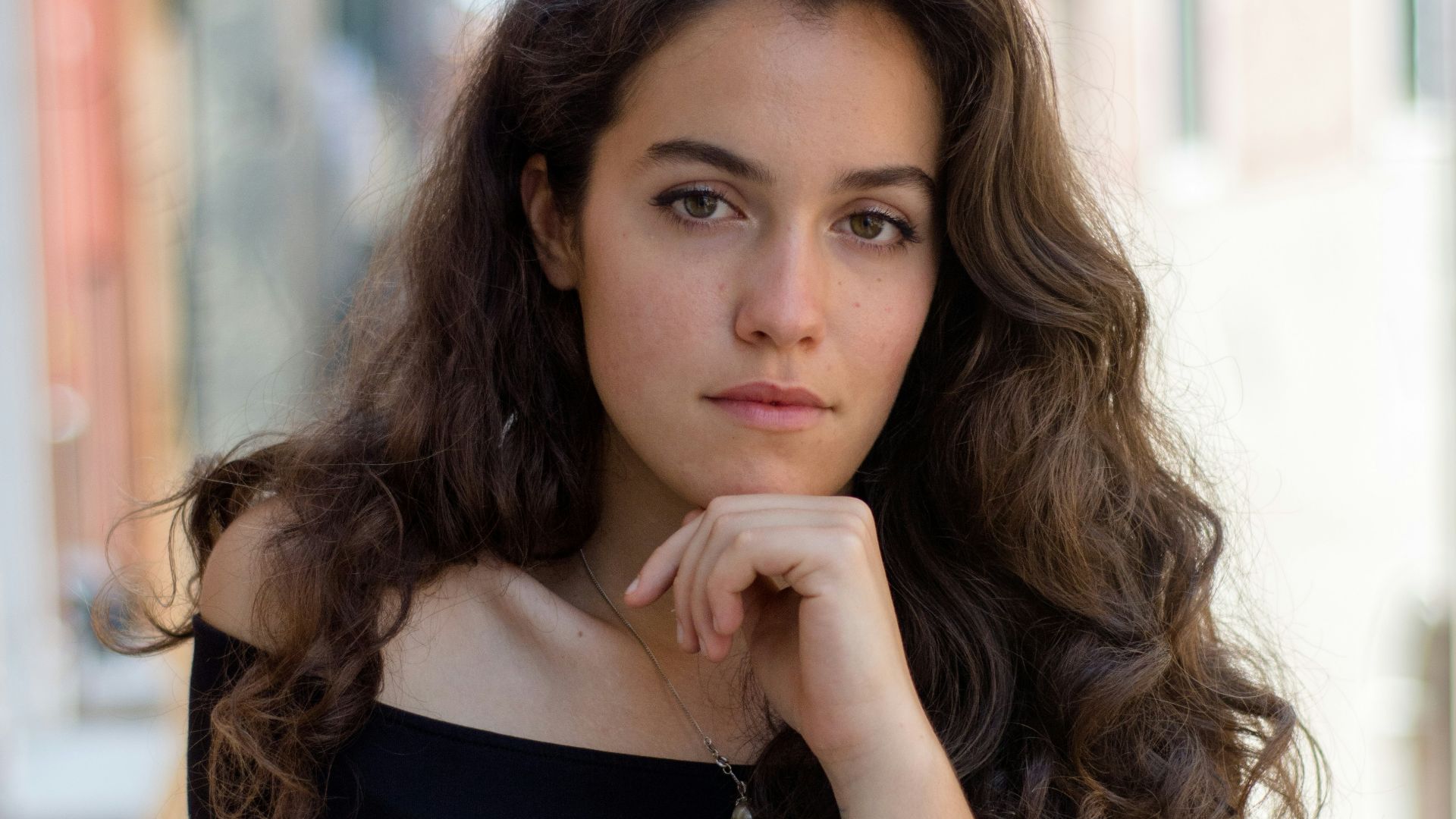 7. Regarder les autres femmes